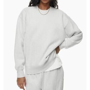 Aritzia TNA Sweatfleece Sz Small White Cozy Crew Boyfriend Fit Sweatshirt